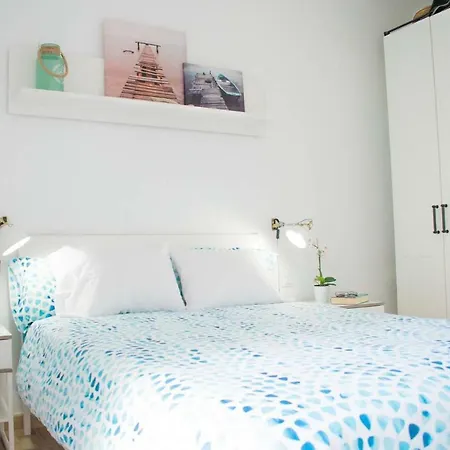 Steps To The Beach!!!