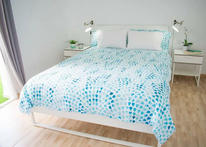 Steps To The Beach!!! *