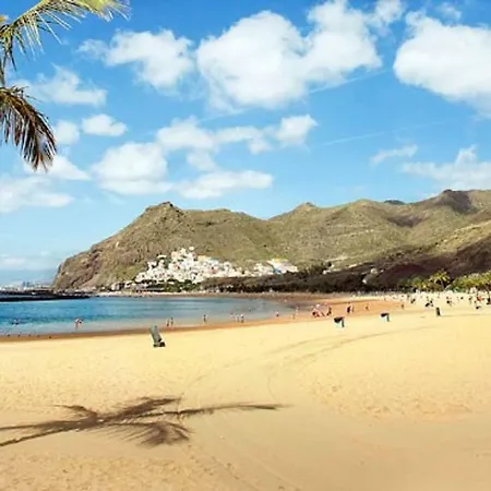 Steps To The Beach!!! Lägenhet